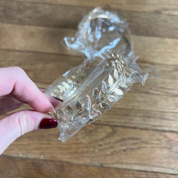 Gold Arm Cuffs - Picture 6 of 7